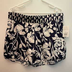 NWT Navy Blue & White A New Day Shorts - Large